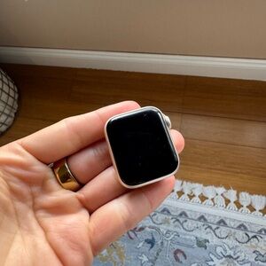 Apple Smartwatch Black and Silver